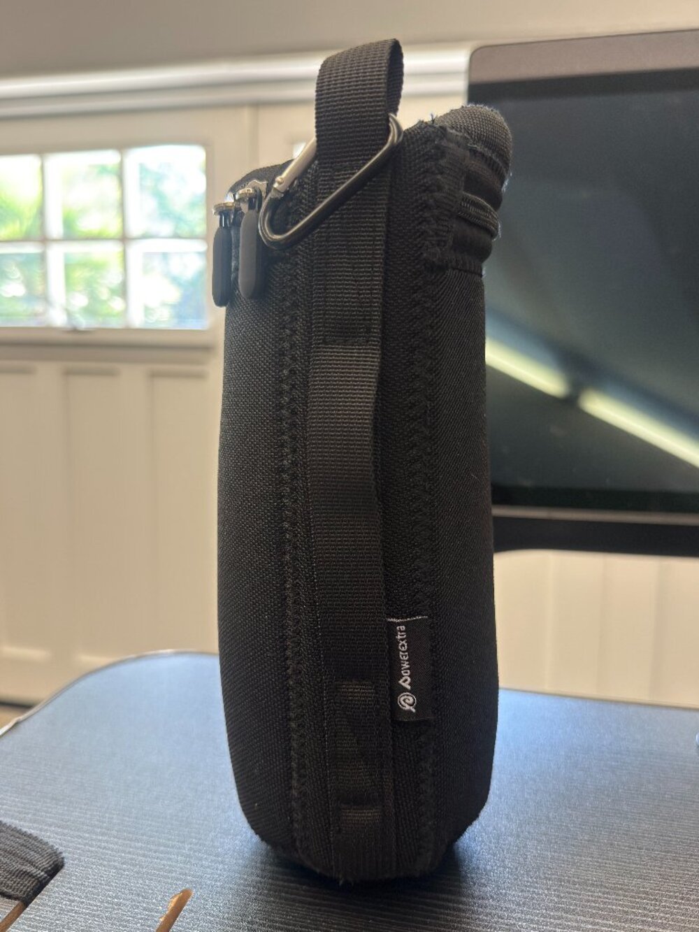 Canon EF 75-300mm f/4-5.6 III DSLR Lens with Case - Picture 3 of 3
